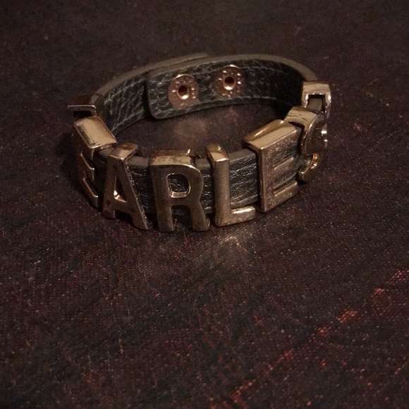 Gifted🎁 BCBGENERATION FEARLESS BRACELET - Picture 5 of 10